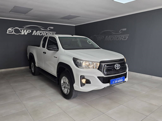 Toyota Hilux 2.4 GD-6 RB SRX Extra Cab 